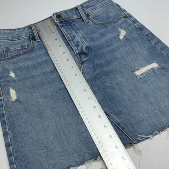 LIKE NEW DISTRESS OLD NAVY BUTTONFLY JEAN SKIRTS 2/26 😎 - Picture 10 of 11